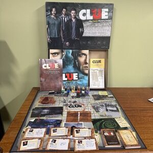 Hasbro Clue Supernatural Join the Hunt Board Game 2014 USAopoly 100% Complete